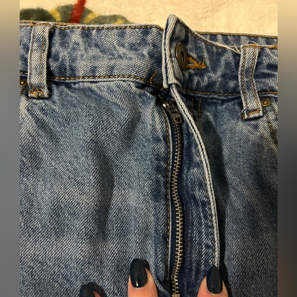 Cotton On Mom Jeans - Picture 4 of 7
